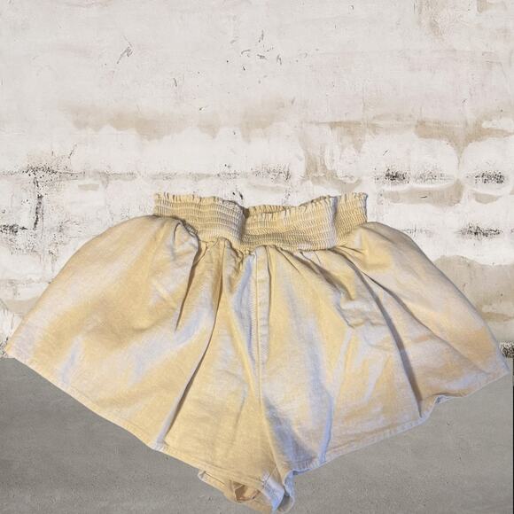 Forever 21 Women's Paper Bag Waist Shorts Size Small - Picture 1 of 4